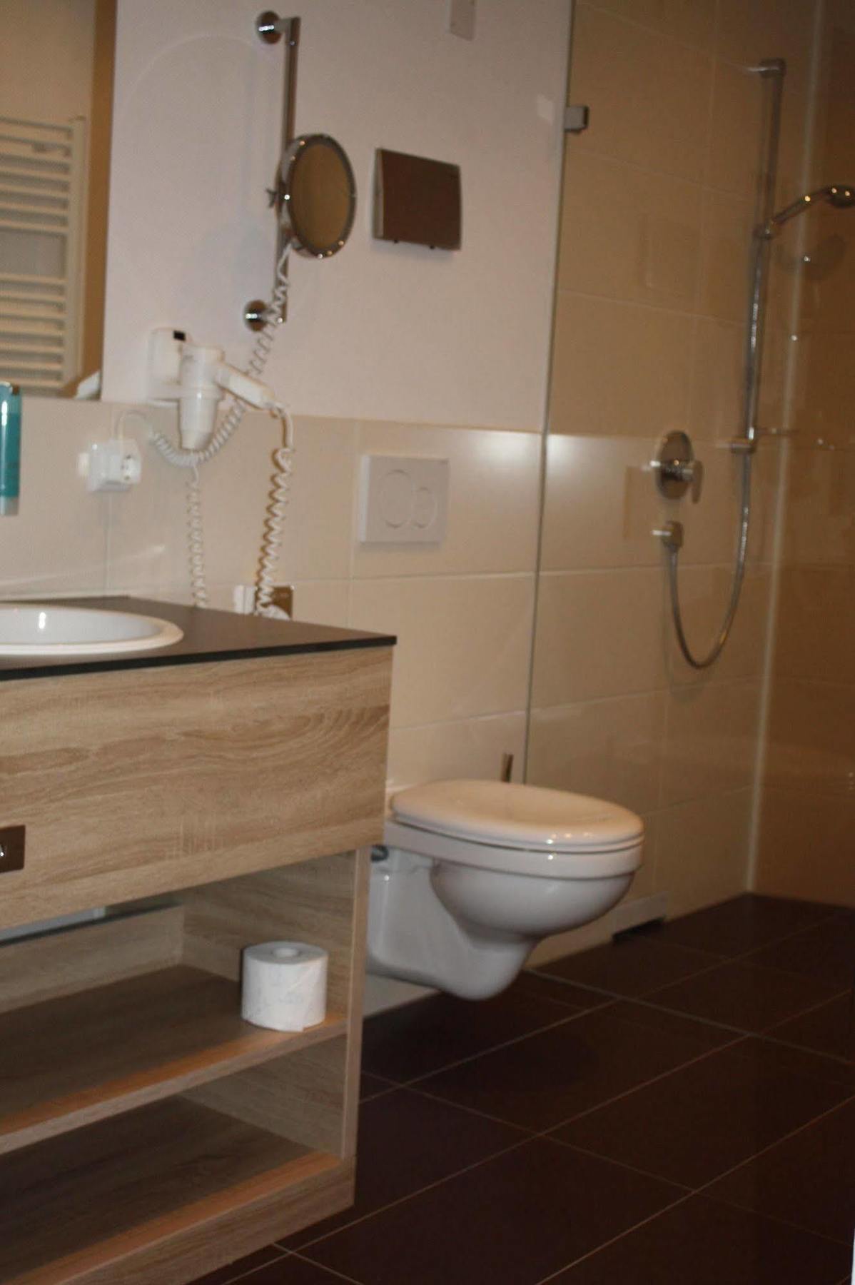 Business Class Hotel אברסברג מראה חיצוני תמונה